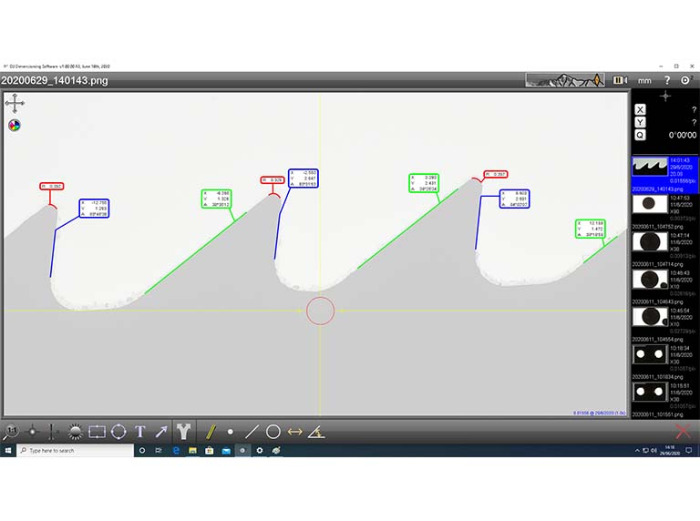 01-LVC400-cnc-video-measurement-system-900×900-1-1