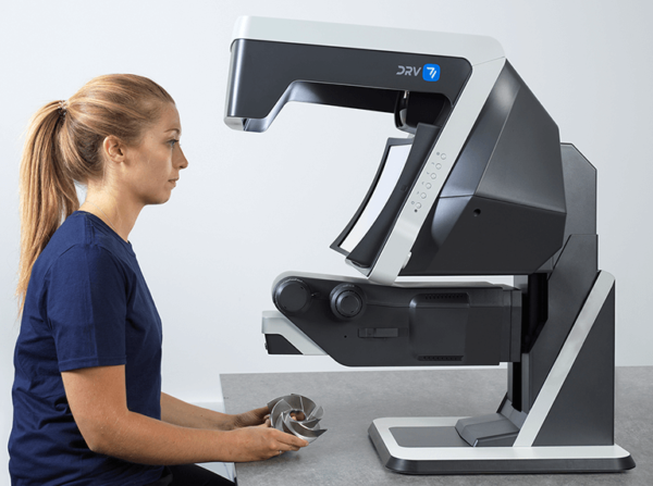 02-DRV-Z1-digital-3D-stereo-system-exceptional-ease-of-use-DRV-Z1-with-user-profile-768x572px-600x447