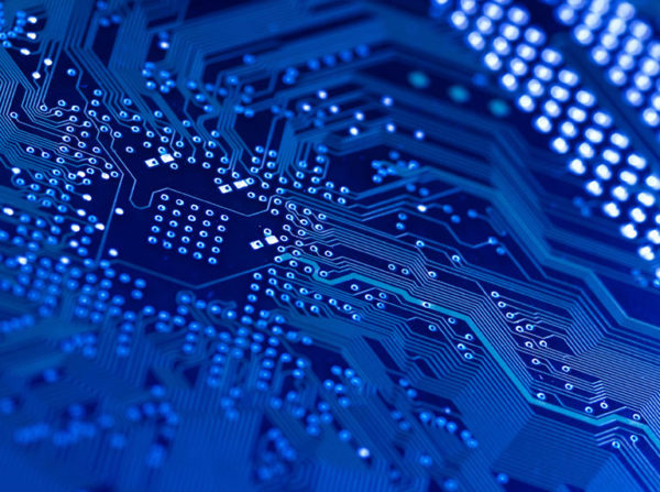 08-pcb-under-UV-768x572px-600x447