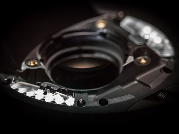 10-Mantis-stereo-microscope-switchable-illumination-768x572px-1-600x447