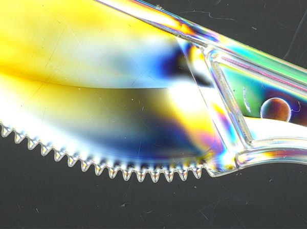 Plastic-sample-substage-illumination-polarised-light-768x572px-600x447