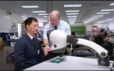 What-makes-the-mantis-inspection-stereo-microscope-so-special-398x250-1